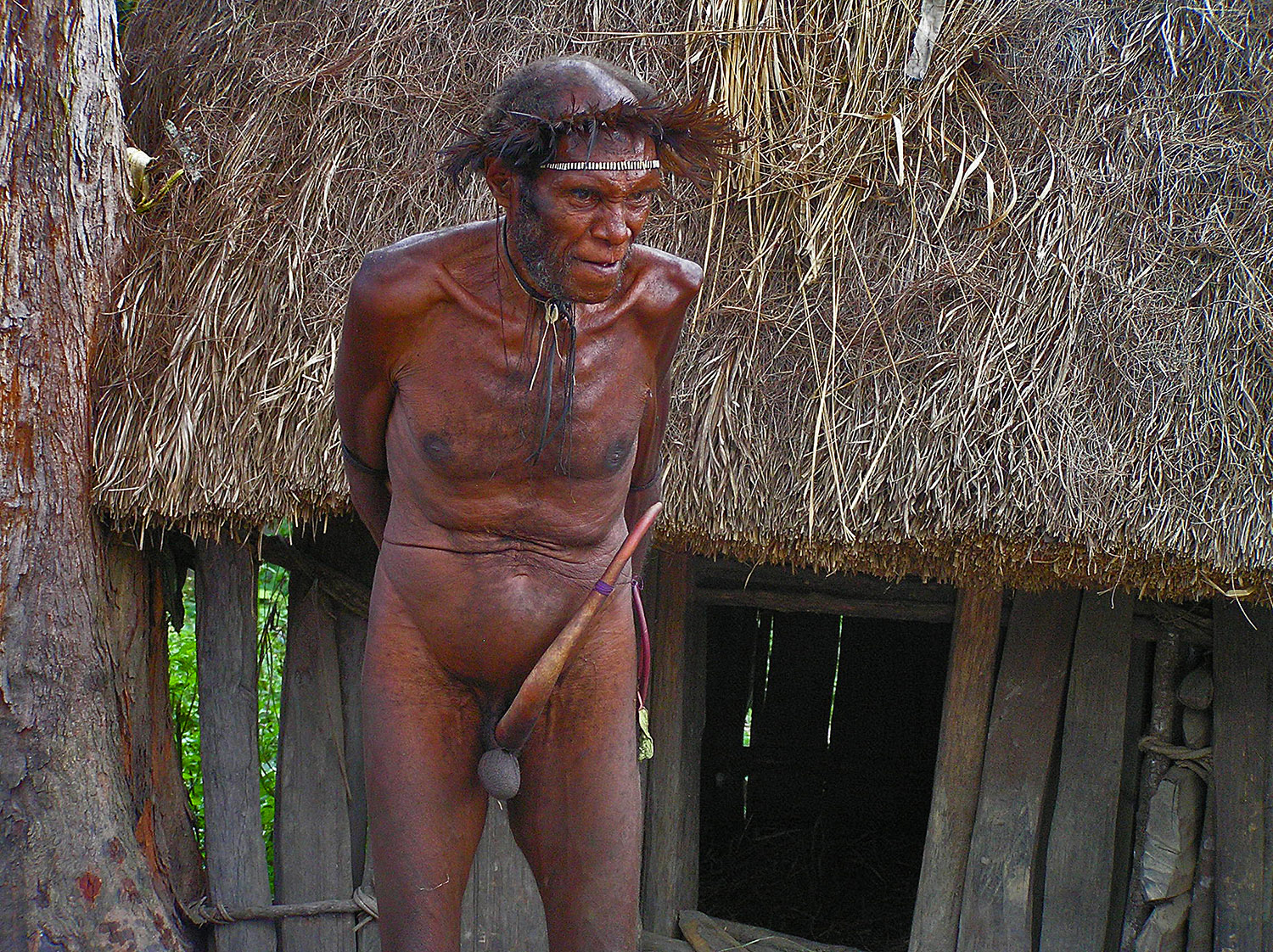 голые мужчины из племен фото 80